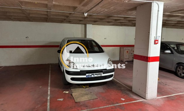 Resale - Apartment - Torrevieja - Torrevieja Centre