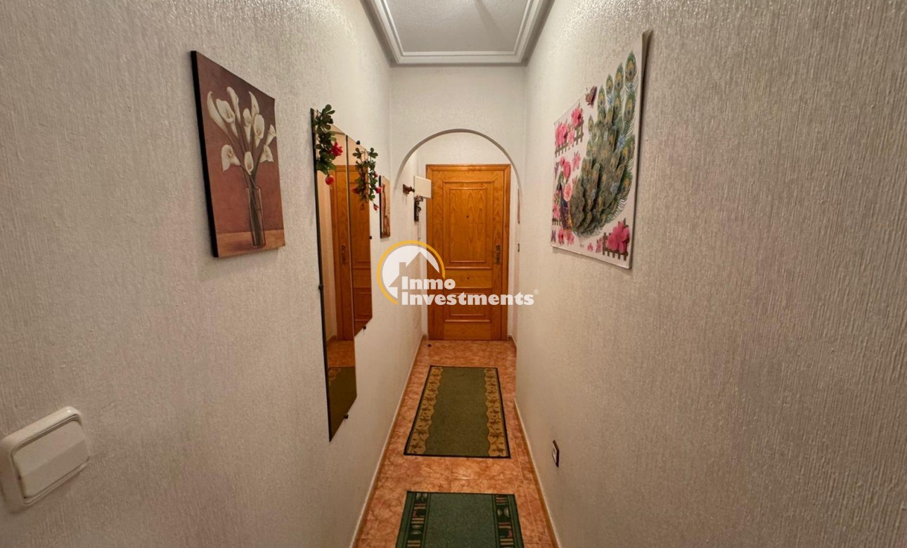 Resale - Apartment - Torrevieja - Torrevieja Centre