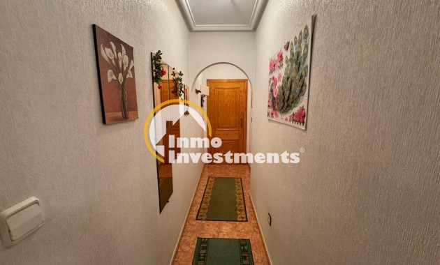 Resale - Apartment - Torrevieja - Torrevieja Centre