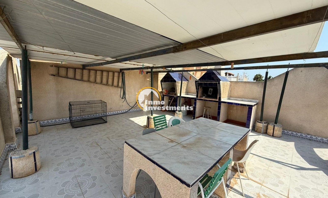 Reventa - Chalet adosado - Torrevieja