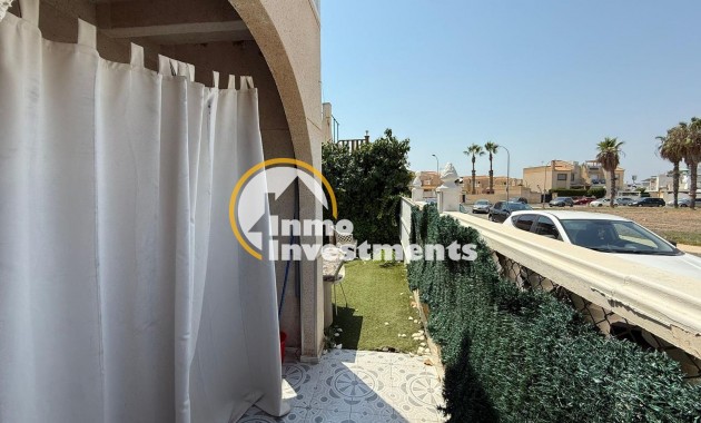 Reventa - Chalet adosado - Torrevieja