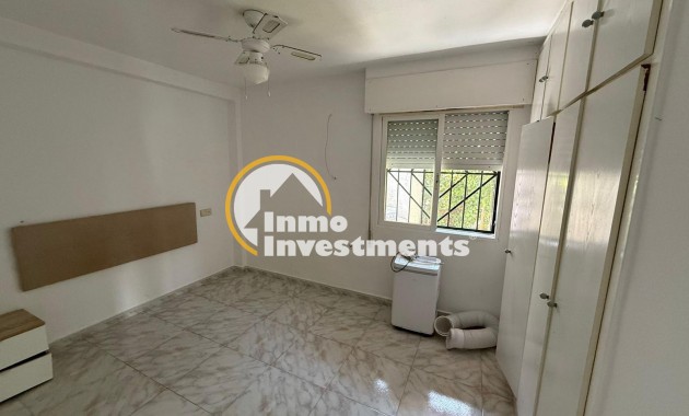 Reventa - Chalet adosado - Torrevieja