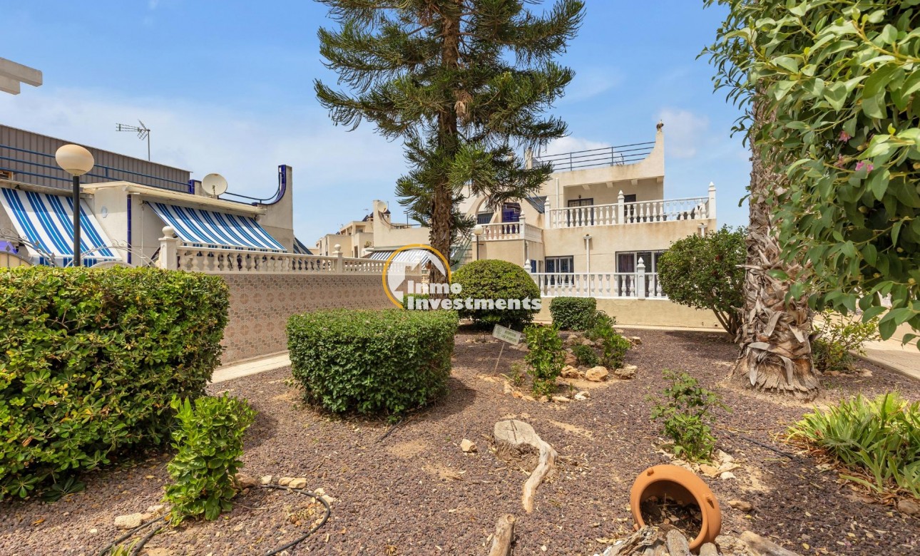 Reventa - Chalet adosado - Torrevieja