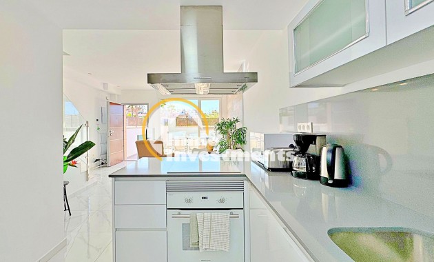 Resale - Town house - Los Balcones