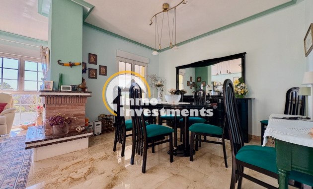 Resale - Villa - Orihuela Costa - Villamartin