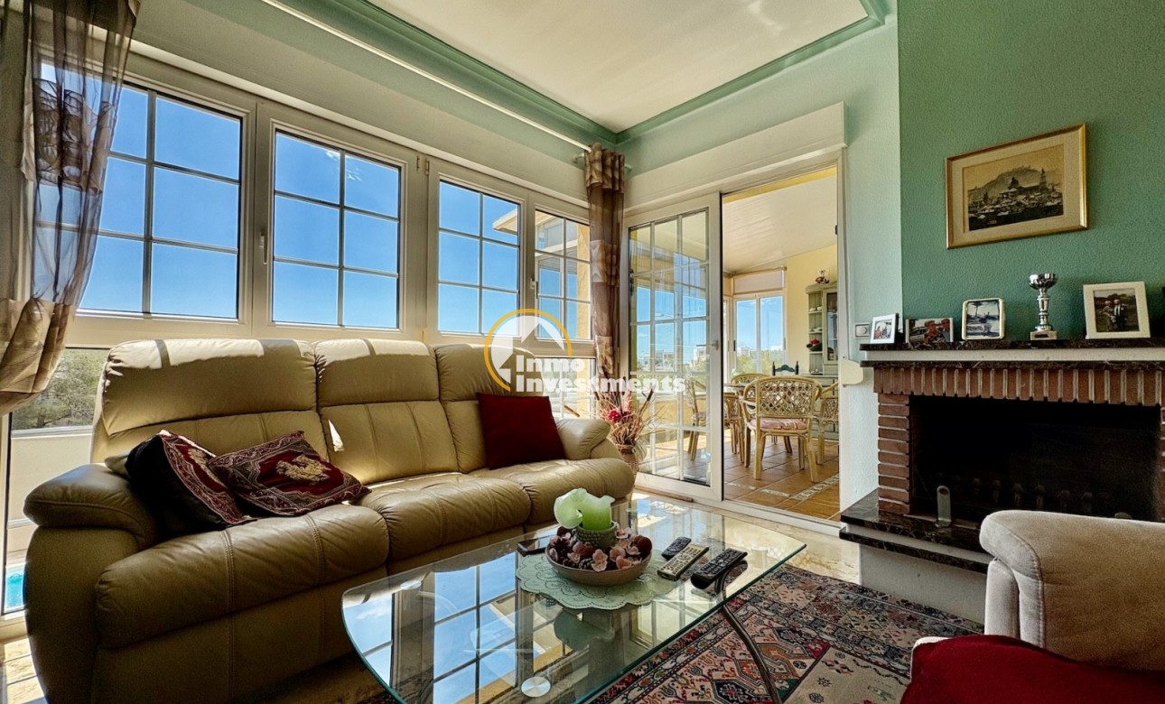 Resale - Villa - Orihuela Costa - Villamartin