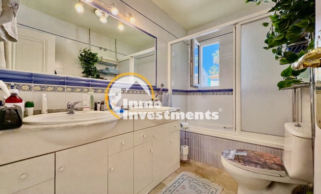 Resale - Villa - Orihuela Costa - Villamartin