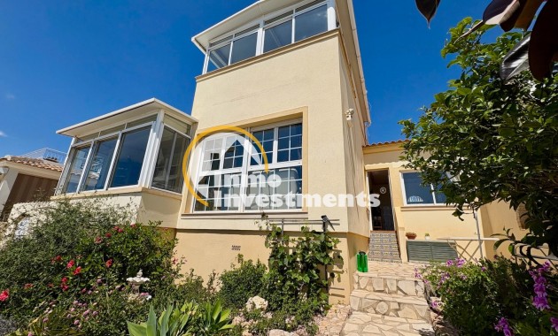 Resale - Villa - Orihuela Costa - Villamartin