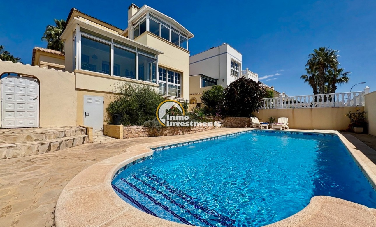 Resale - Villa - Orihuela Costa - Villamartin