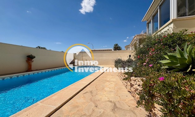 Resale - Villa - Orihuela Costa - Villamartin