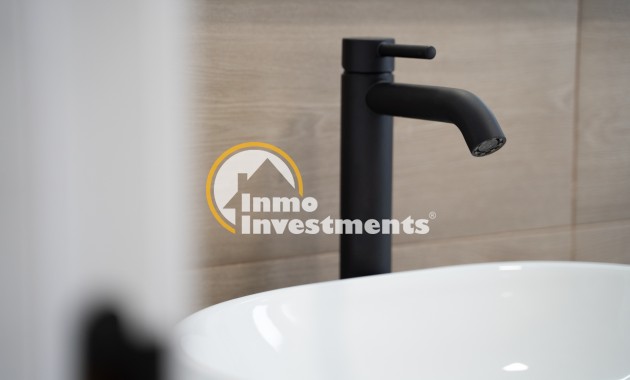 Obra nueva - Chalet adosado - Torrevieja