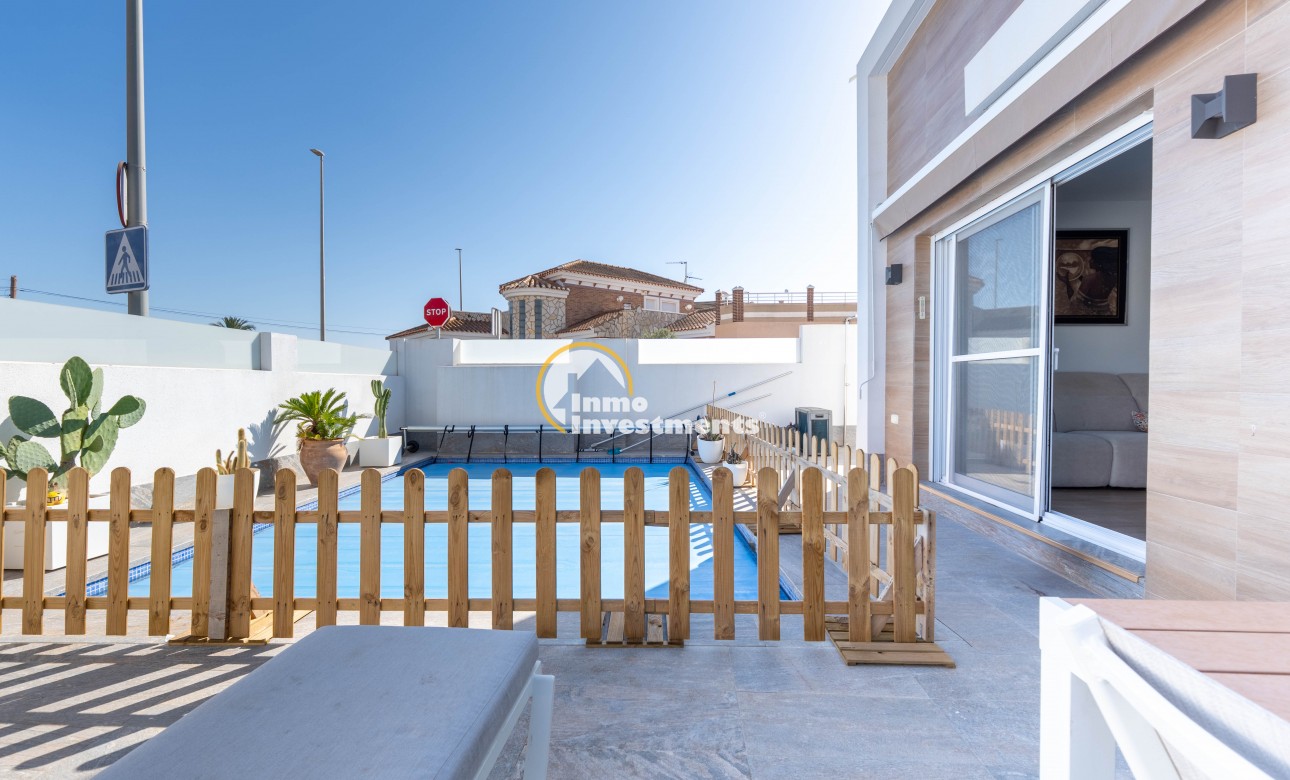 Obra nueva - Chalet independiente - Murcia