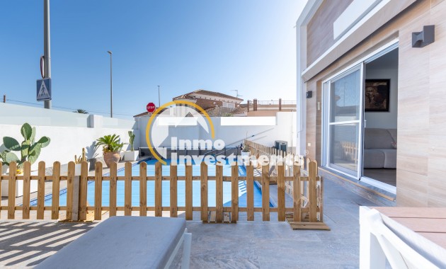 Obra nueva - Chalet independiente - Murcia