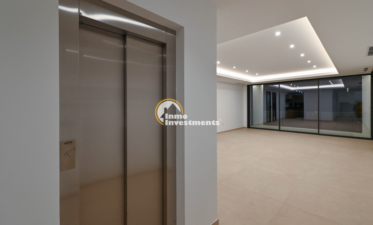 Obra nueva - Chalet independiente - Calpe