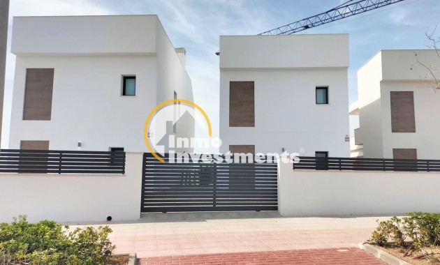 Obra nueva - Chalet independiente - Pilar de la Horadada