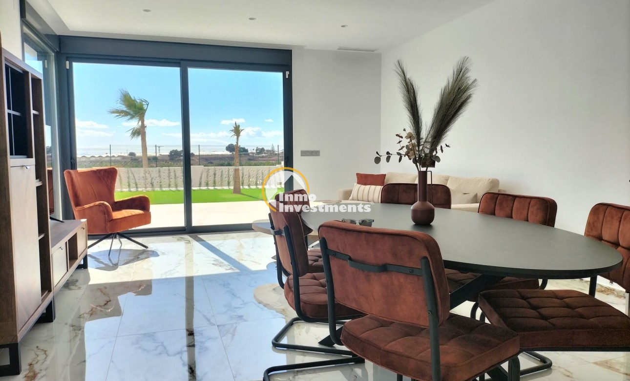 Obra nueva - Chalet independiente - Pilar de la Horadada