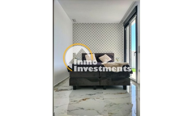 Obra nueva - Chalet independiente - Pilar de la Horadada