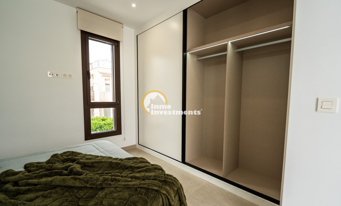 Obra nueva - Chalet adosado - Heredades