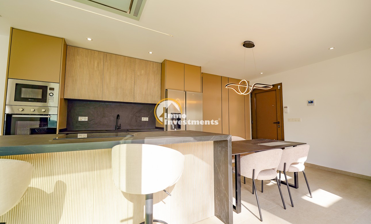 Obra nueva - Chalet adosado - Heredades