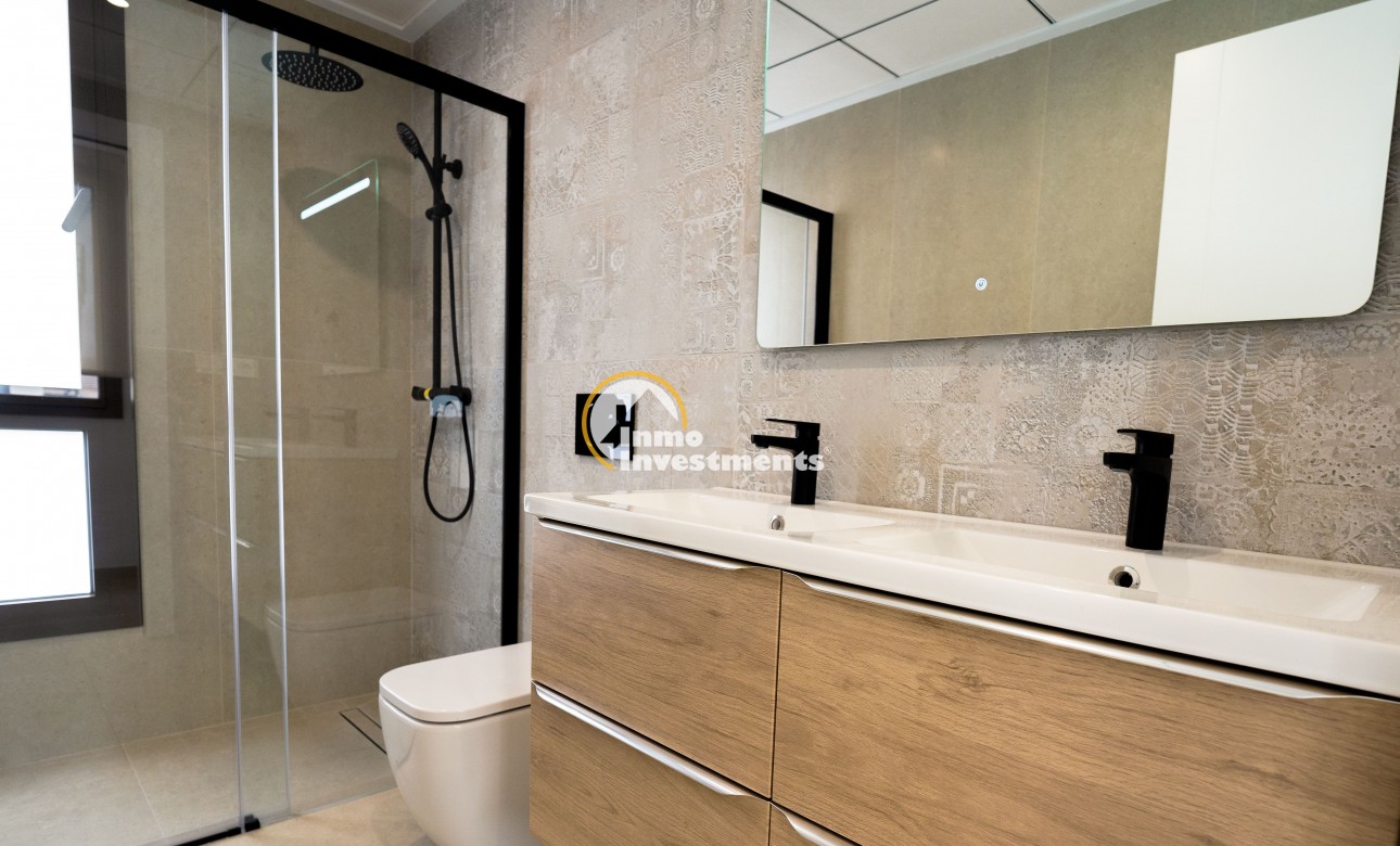 Obra nueva - Chalet adosado - Heredades