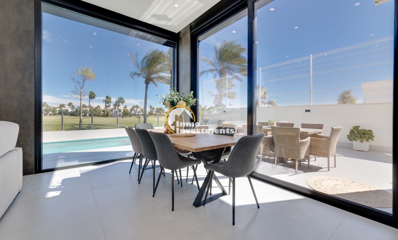 Obra nueva - Chalet independiente - Pilar de la Horadada