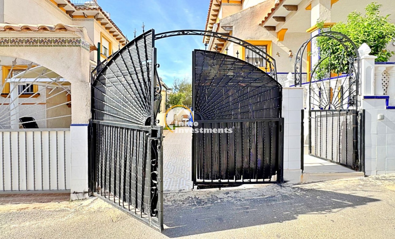 Gebrauchtimmobilien - Quad House - Punta Prima - La Campana