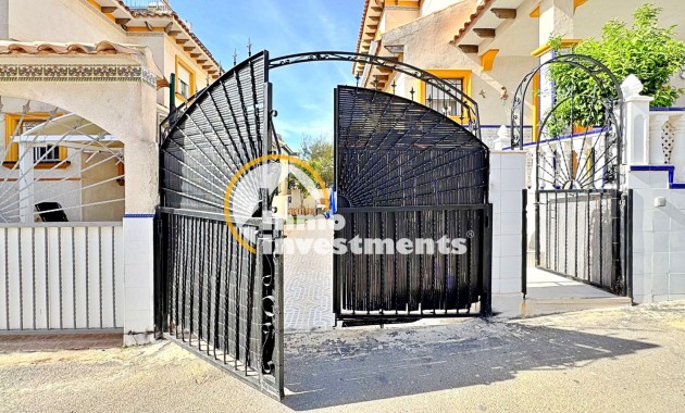 Gebrauchtimmobilien - Quad House - Punta Prima - La Campana