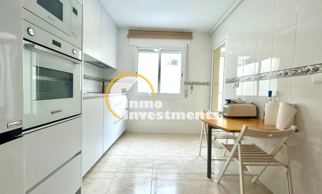 Reventa - Chalet independiente - Orihuela Costa - Campoamor
