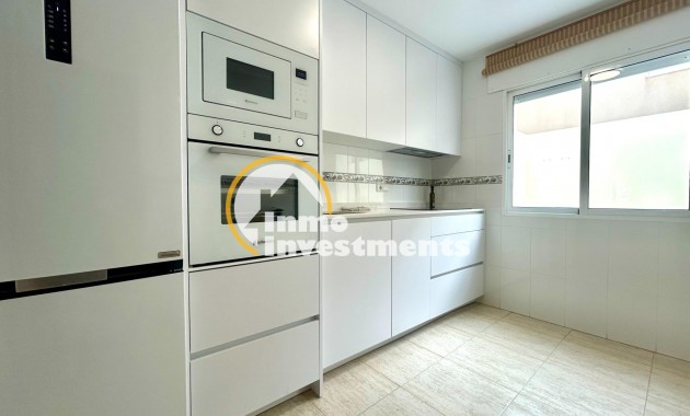 Reventa - Chalet independiente - Orihuela Costa - Campoamor