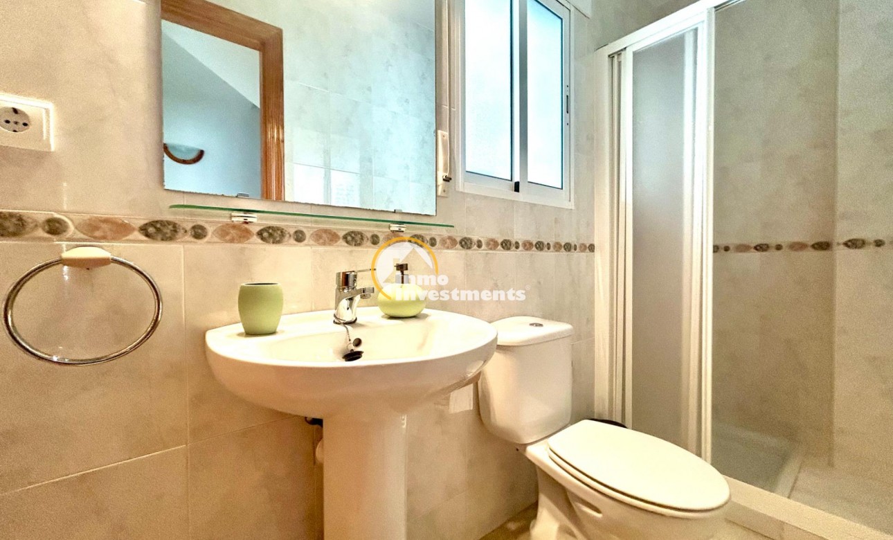 Reventa - Chalet independiente - Orihuela Costa - Campoamor