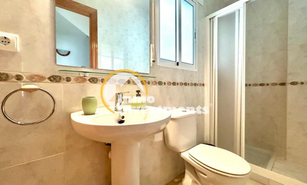 Reventa - Chalet independiente - Orihuela Costa - Campoamor