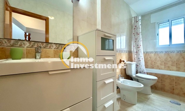 Reventa - Chalet independiente - Orihuela Costa - Campoamor