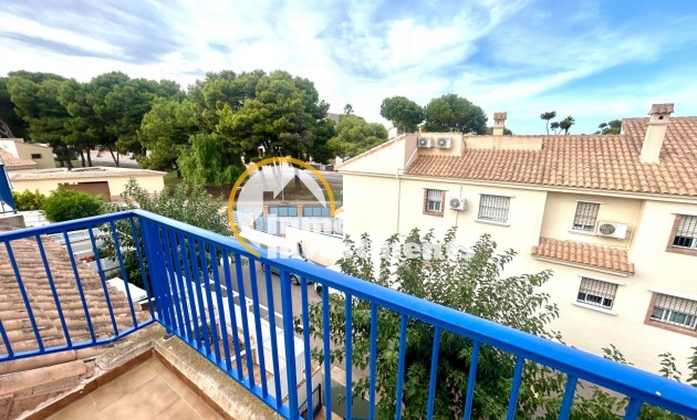 Reventa - Chalet independiente - Orihuela Costa - Campoamor