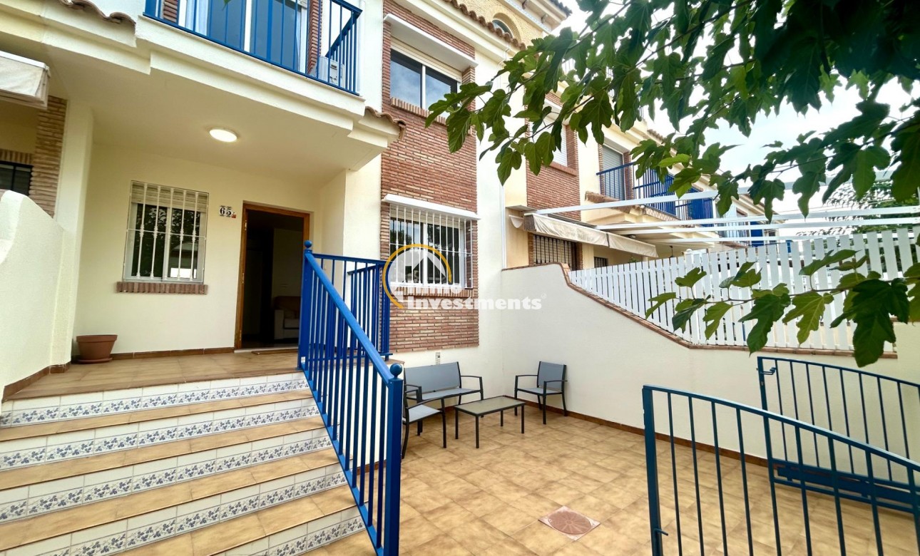 Reventa - Chalet independiente - Orihuela Costa - Campoamor