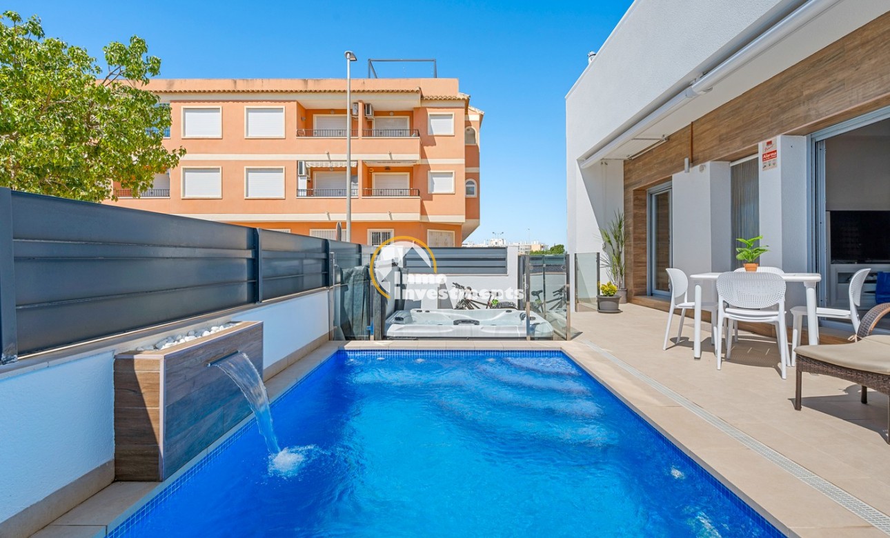 Resale - Town house - Formentera del Segura