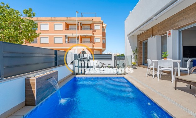 Resale - Town house - Formentera del Segura
