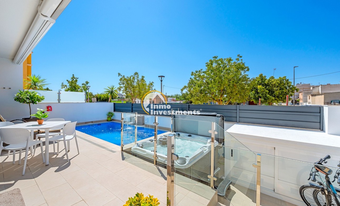 Resale - Town house - Formentera del Segura
