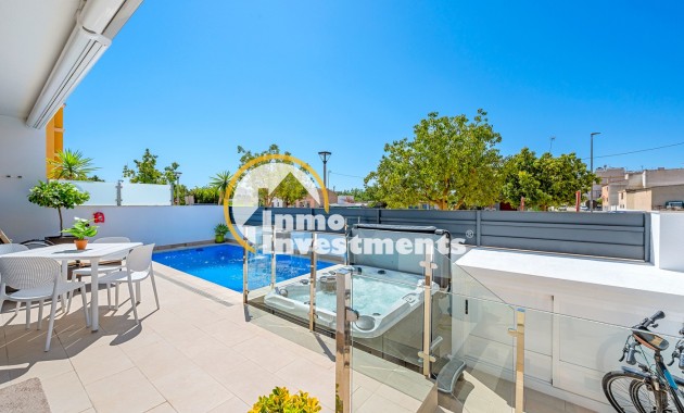 Resale - Town house - Formentera del Segura