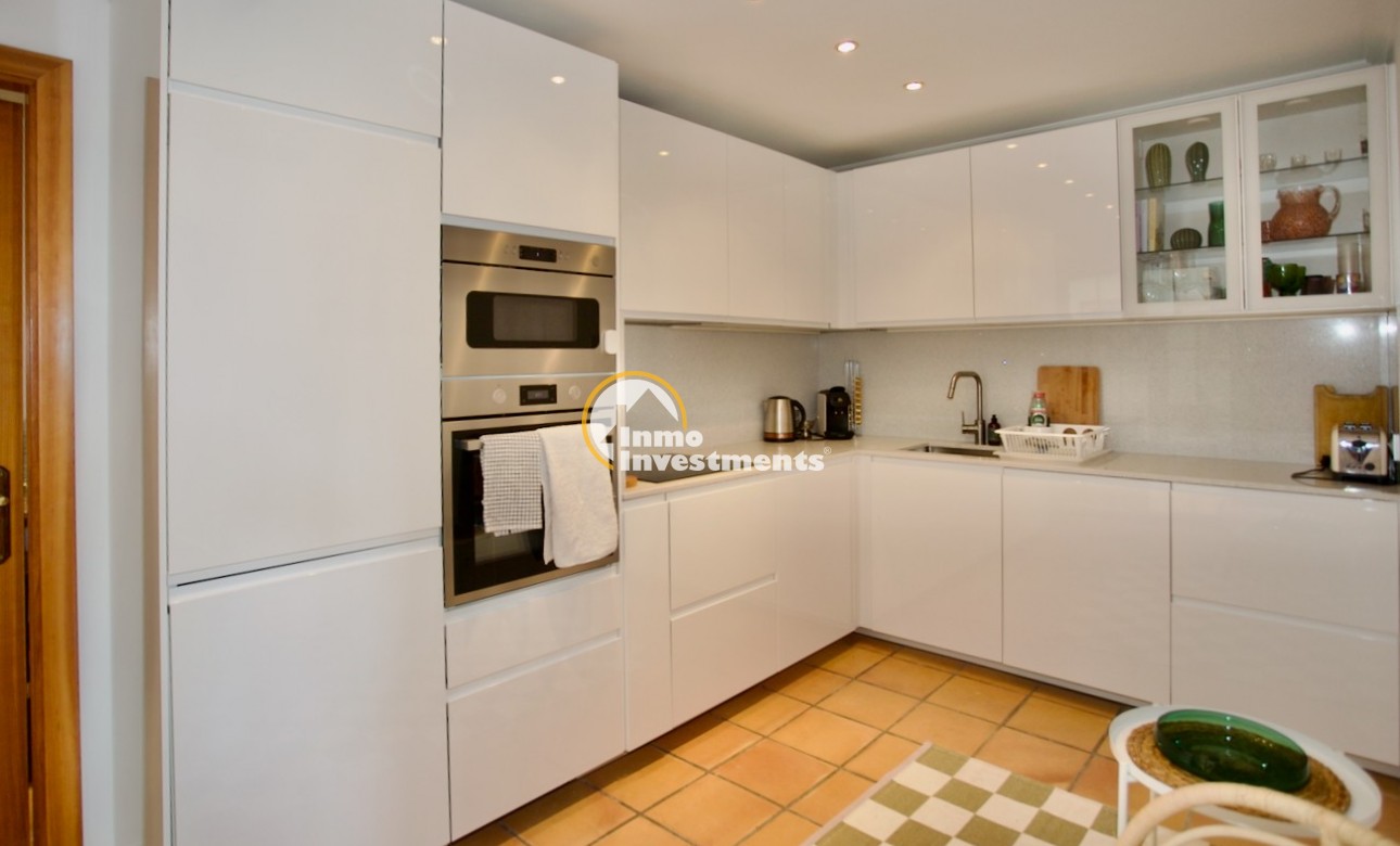 Resale - Apartment - Portals Nous - Calvià