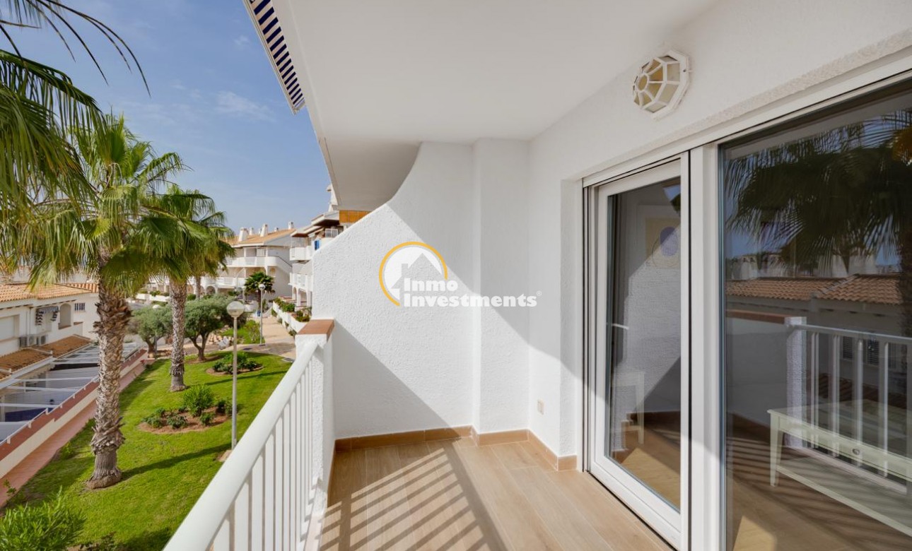 Resale - Apartment - Cabo Roig - Aguamarina