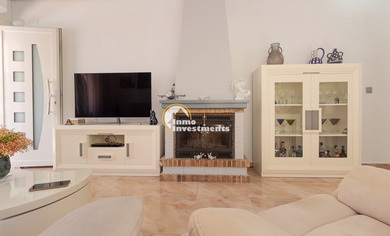 Resale - Semi detached villa - La Zenia