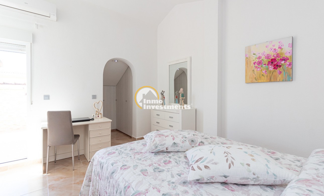 Resale - Semi detached villa - La Zenia