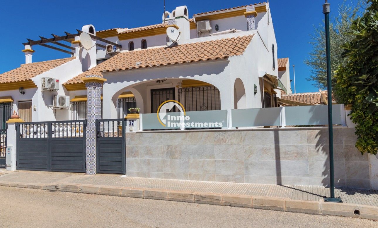 Resale - Semi detached villa - La Zenia