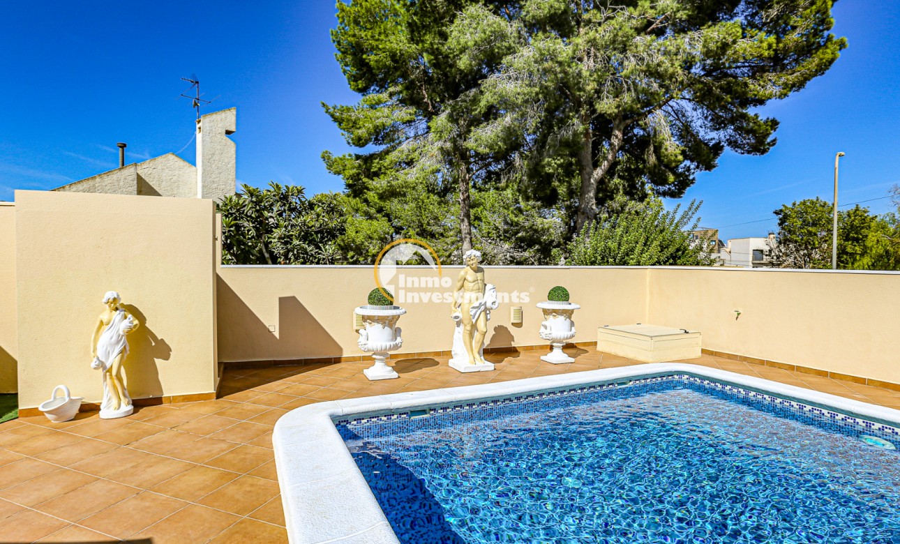 Resale - Villa - San Miguel de Salinas - Las Communicaciones