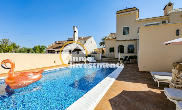 Resale - Villa - San Miguel de Salinas - Las Communicaciones