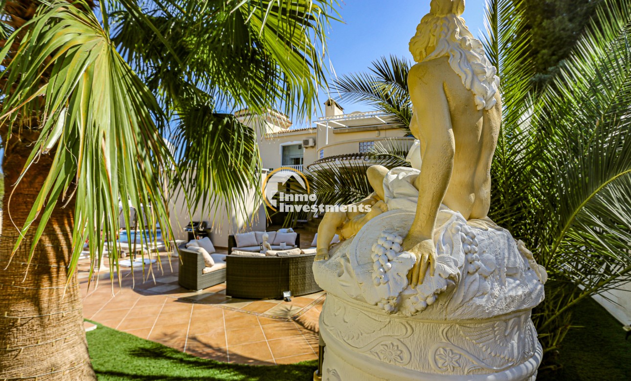 Resale - Villa - San Miguel de Salinas - Las Communicaciones