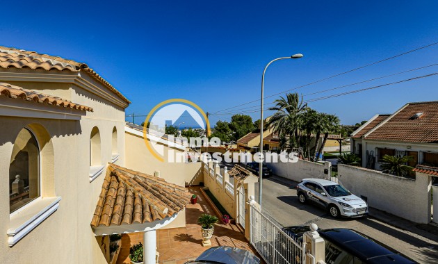 Resale - Villa - San Miguel de Salinas - Las Communicaciones