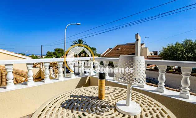 Resale - Villa - San Miguel de Salinas - Las Communicaciones