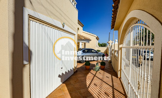 Resale - Villa - San Miguel de Salinas - Las Communicaciones