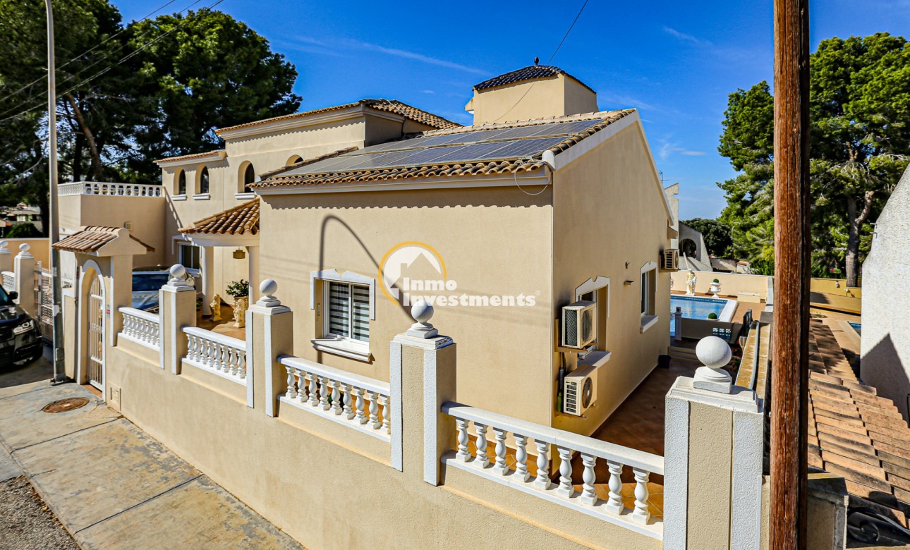 Resale - Villa - San Miguel de Salinas - Las Communicaciones